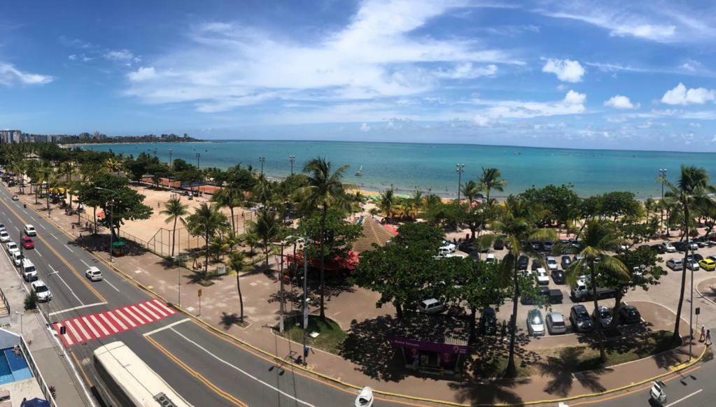 Happy Hotel Pajuçara Maceio  Bagian luar foto
